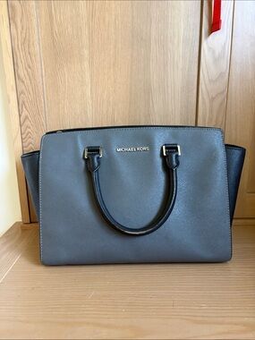 Michael Kors Black Structured Saffiano Tote with silver Hardware